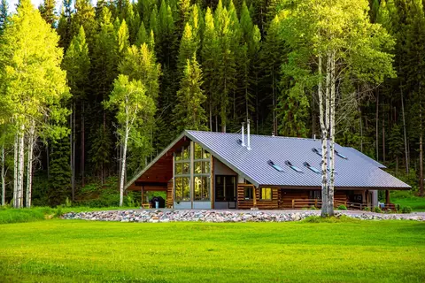 Exterior - 13750 N Fork Rd, Polebridge, MT 59928 photo 5 of 22