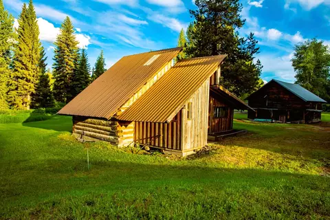 Exterior - 13750 N Fork Rd, Polebridge, MT 59928 photo 9 of 22