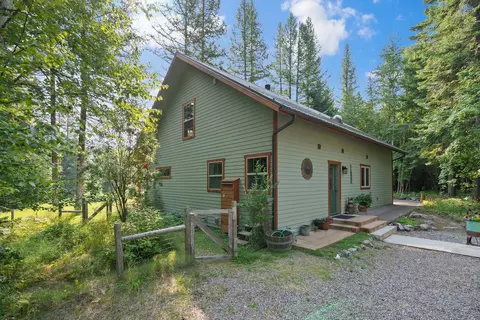 Exterior - 13786 Ridge Loop Rd, Bigfork, MT 59911 photo 12 of 14