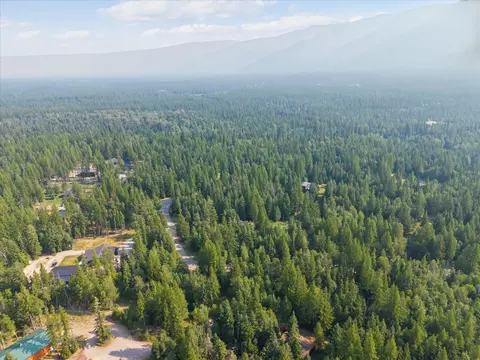 View/Area - 13786 Ridge Loop Rd, Bigfork, MT 59911 photo 4 of 13
