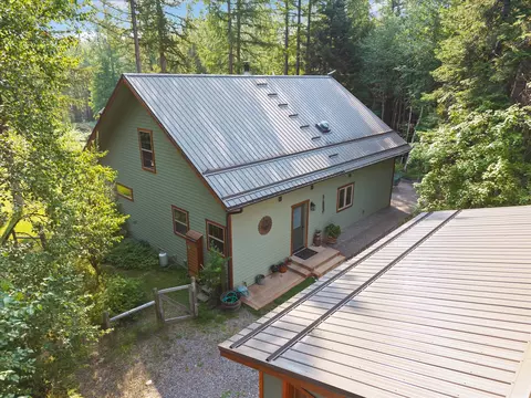 Exterior - 13786 Ridge Loop Rd, Bigfork, MT 59911 photo 4 of 14
