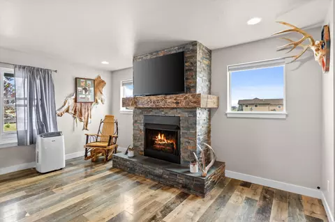 Living - 7 Rhett Dr, Townsend, MT 59644 photo 3 of 4