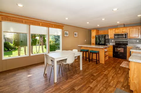 Dining - 220 Gunsite Loop, Kalispell, MT 59901 photo 2 of 2