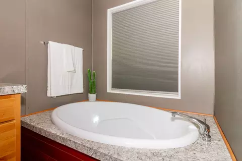 Bath - 220 Gunsite Loop, Kalispell, MT 59901 photo 2 of 4