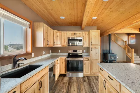 Kitchen - 83 Boulder Patch Rd, Hall, MT 59837 photo 2 of 6