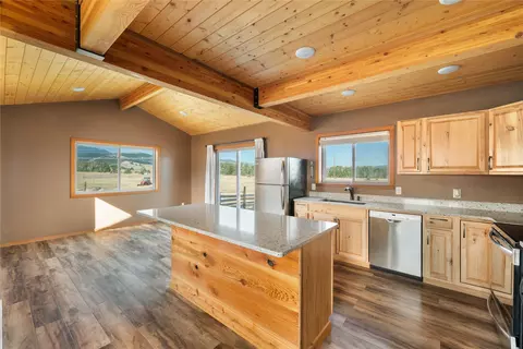 Kitchen - 83 Boulder Patch Rd, Hall, MT 59837 photo 4 of 6