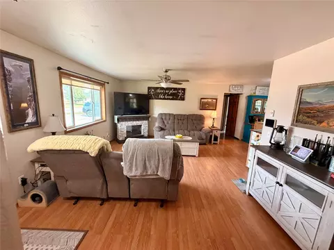 Living - 111 River Pl, Kalispell, MT 59901 photo 4 of 4