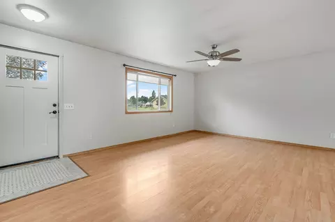 Living - 111 River Pl, Kalispell, MT 59901 photo 4 of 8