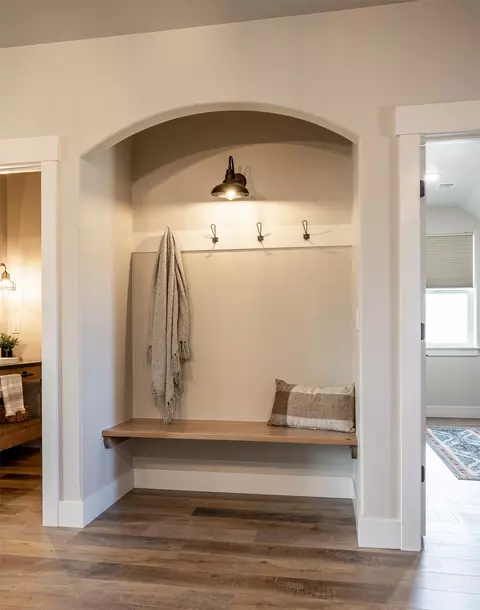 Entry Way - 131 Kyle Ln, Hamilton, MT 59840 photo 5 of 6