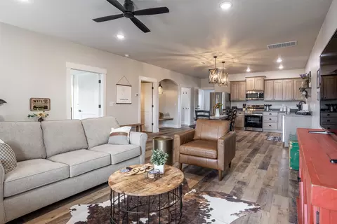 Living - 131 Kyle Ln, Hamilton, MT 59840 photo 12 of 12