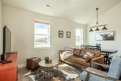 Living - 131 Kyle Ln, Hamilton, MT 59840 photo 4 of 12
