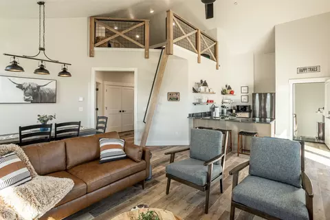 Living - 131 Kyle Ln, Hamilton, MT 59840 photo 5 of 12