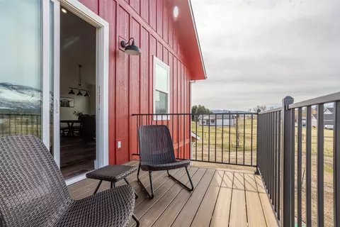 Exterior - 131 Kyle Ln, Hamilton, MT 59840 photo 4 of 10