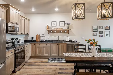 Kitchen - 131 Kyle Ln, Hamilton, MT 59840 photo 10 of 13