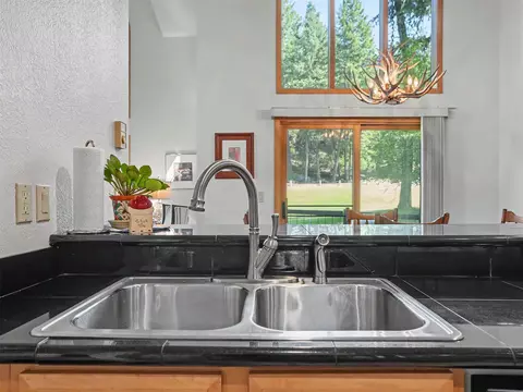 Kitchen - 175 A Eagle Bend Dr, Bigfork, MT 59911 photo 4 of 4