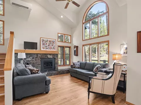 Living - 175 A Eagle Bend Dr, Bigfork, MT 59911 photo 2 of 8