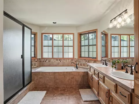 Bath - 175 A Eagle Bend Dr, Bigfork, MT 59911 photo 1 of 8