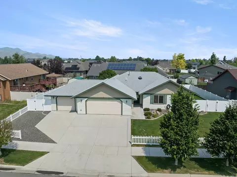 1010 Wolf Rd, Helena, MT 59602