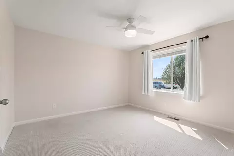 Bedroom - 1010 Wolf Rd, Helena, MT 59602 photo 3 of 5