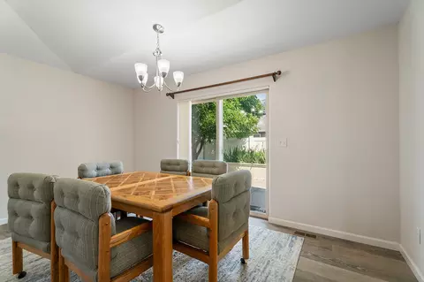 Dining - 1010 Wolf Rd, Helena, MT 59602 photo 2 of 3