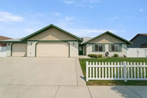 Exterior - 1010 Wolf Rd, Helena, MT 59602 photo 1 of 11
