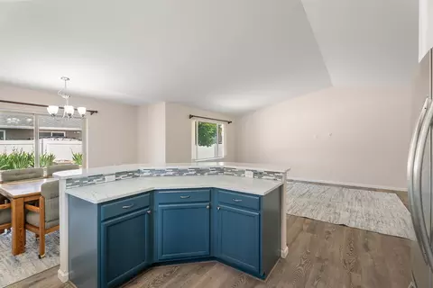 Kitchen - 1010 Wolf Rd, Helena, MT 59602 photo 4 of 4