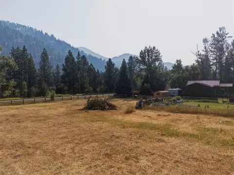 Exterior - 19525 E Mullan Rd, Clinton, MT 59825 photo 8 of 28