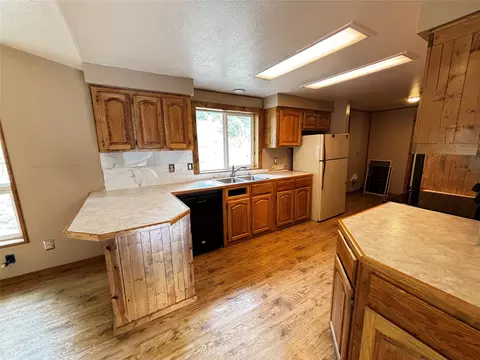 Kitchen - 21 Platt Gulch Rd, Jefferson City, MT 59638 photo 1 of 1