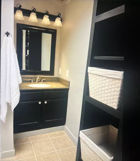 Bath - 179 Cooper Dr, Cascade, MT 59421 photo 1 of 5