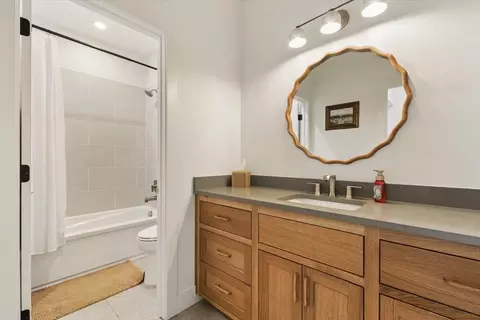 Bath - 355 Jefferson St, Kalispell, MT 59901 photo 1 of 7