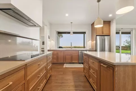 Kitchen - 355 Jefferson St, Kalispell, MT 59901 photo 4 of 7