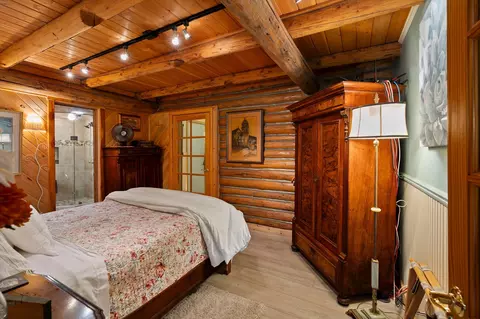 Bedroom - 14259 Sunburst Dr, Bigfork, MT 59911 photo 1 of 4