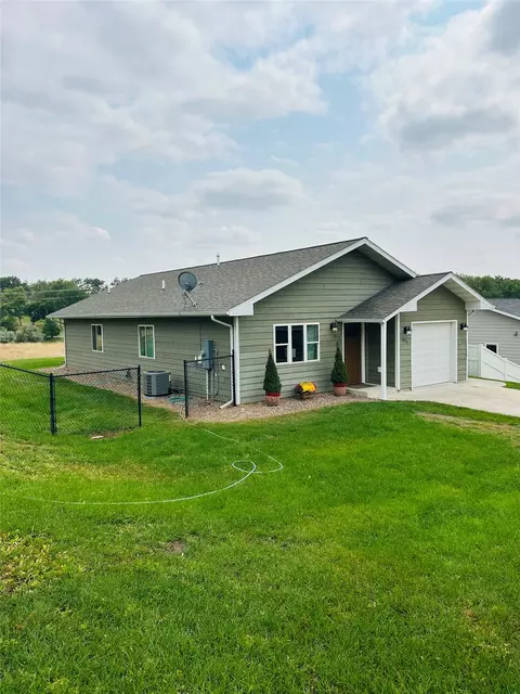 Exterior - 517 23rd St NE, Black Eagle, MT 59414 photo 5 of 6