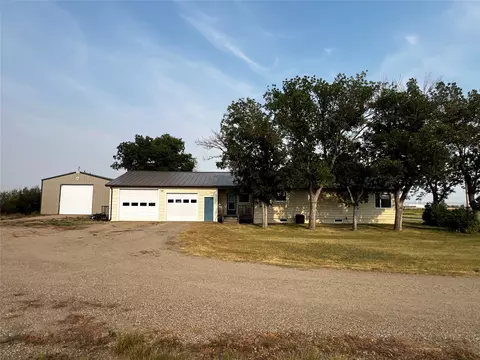 Exterior - 713 3rd Ave, Big Sandy, MT 59520 photo 4 of 6