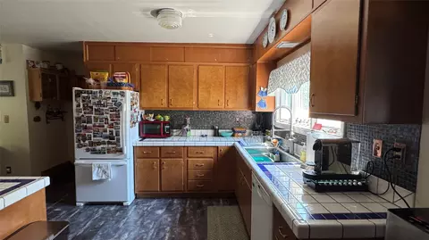 Kitchen - 713 3rd Ave, Big Sandy, MT 59520 photo 1 of 4