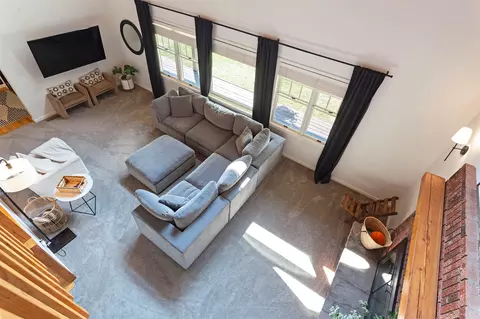 Living - 108 Freedom Rd, Hamilton, MT 59840 photo 6 of 9