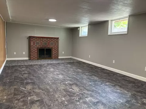 Living - 1111 6th Ave E, Kalispell, MT 59901 photo 3 of 3