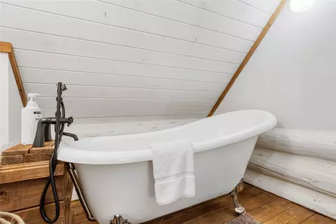 Bath - 3864 Gelande St #1, Whitefish, MT 59937 photo 4 of 4