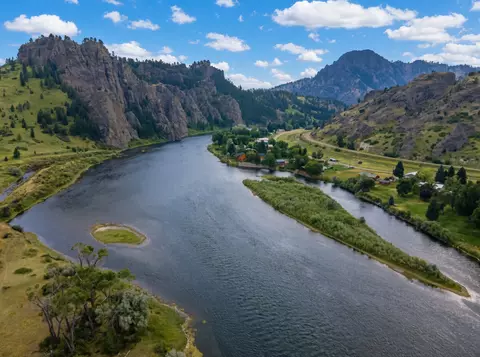 View/Area - 81 Seibold Ln, Cascade, MT 59421 photo 3 of 4