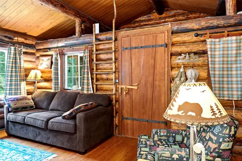 Living - 441 Cedars Dr, Troy, MT 59935 photo 3 of 6