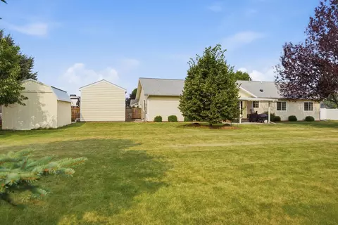 Exterior - 655 Pebble Dr, Kalispell, MT 59901 photo 6 of 8