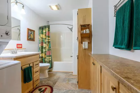 Bath - 192 Leonard Ln, Eureka, MT 59917 photo 1 of 2