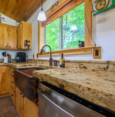 Kitchen - 192 Leonard Ln, Eureka, MT 59917 photo 4 of 5