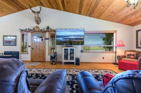 Living - 192 Leonard Ln, Eureka, MT 59917 photo 3 of 4