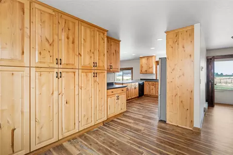Entry Way - 41187 Tower Rd, Polson, MT 59860 photo 1 of 4