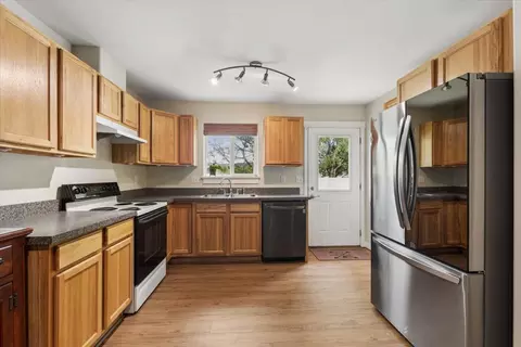 Kitchen - 252 Empire Loop, Kalispell, MT 59901 photo 2 of 2