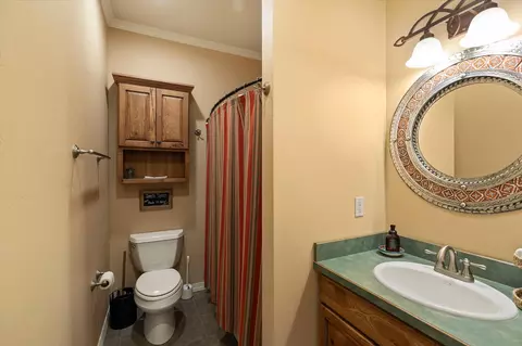 Bath - 165 Sylvan Dr, Bigfork, MT 59911 photo 5 of 5