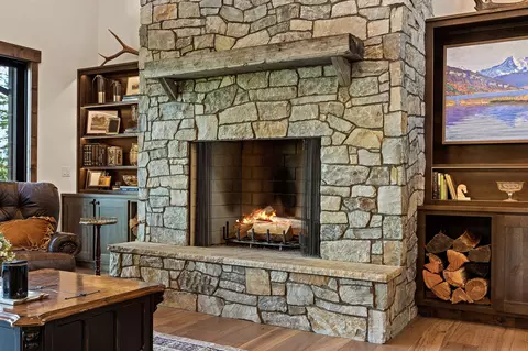 Living - 205 Pinto Trl, Bigfork, MT 59911 photo 4 of 8