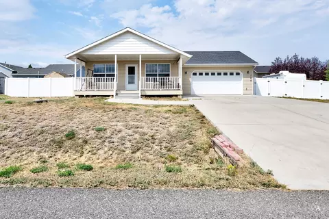 766 Pintail Rd, Helena, MT 59602