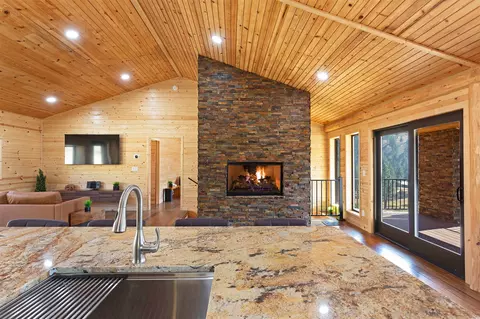 Kitchen - 5769 Serenity Ln, Conner, MT 59827 photo 2 of 9